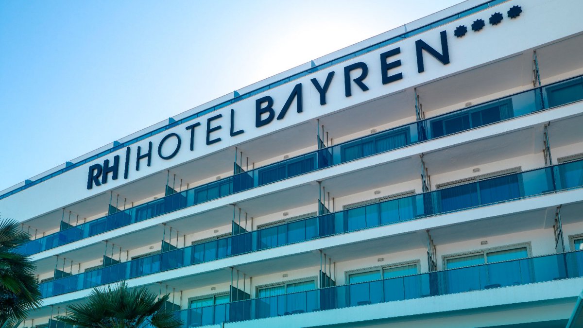 El Hotel RH Bayren & Spa de Gandía incorpora KRION® en su fachada ventilada